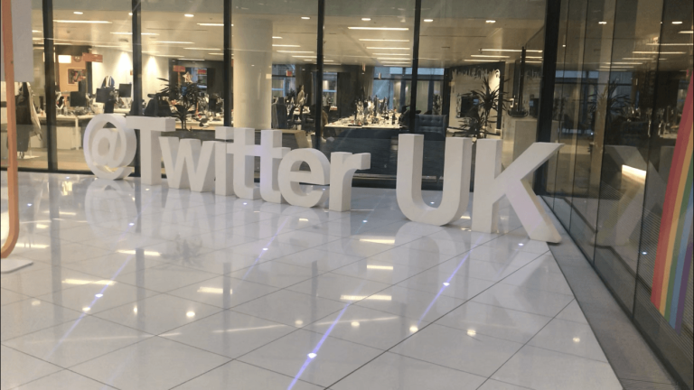 Q-Online's visit to Twitter headquarters in London (Tour of Twitter's Office)
